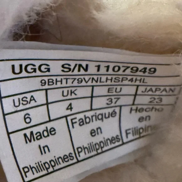 UGG Dakota Slipper~Size: 6 - Picture 6 of 7